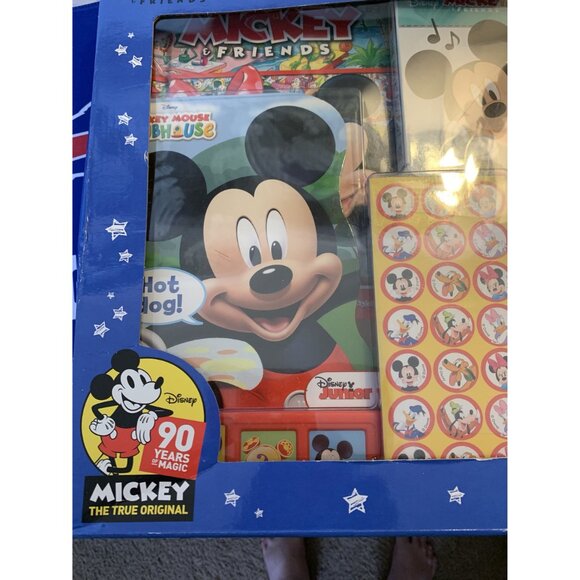 Disney Mickey & Minnie Read & Play Gift Set With Books Games & Stickers For Ages - Picture 3 of 9